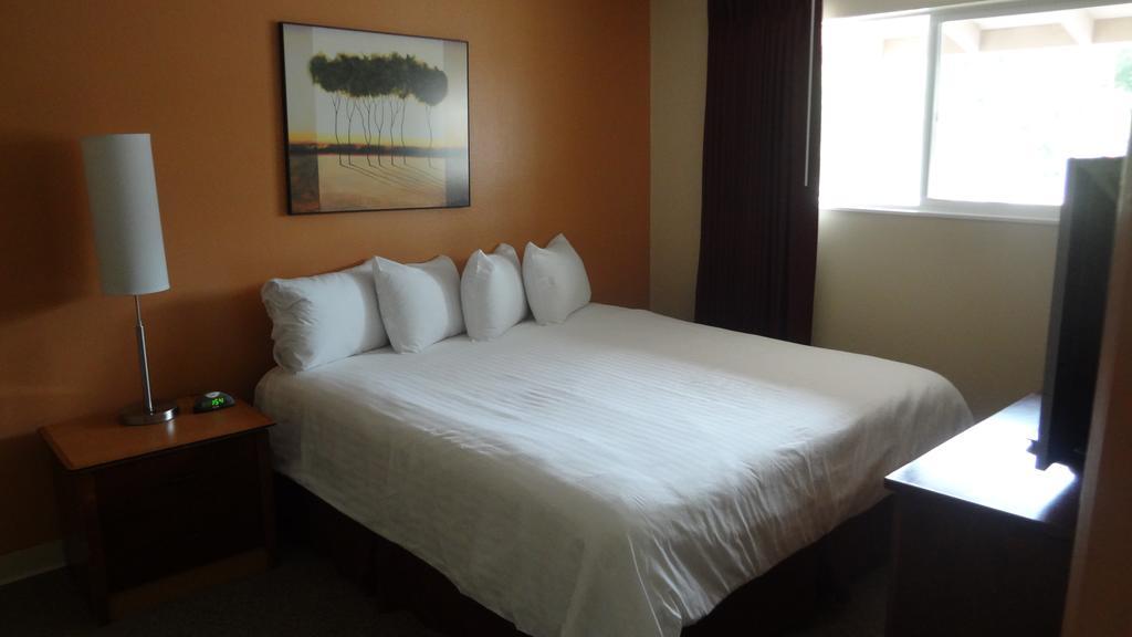 Sunrise Garden Suites Tukwila Esterno foto