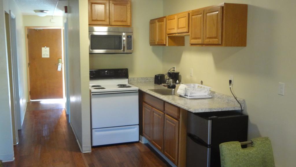 Sunrise Garden Suites Tukwila Esterno foto
