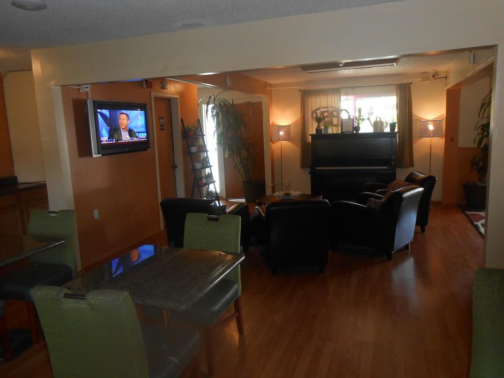 Sunrise Garden Suites Tukwila Esterno foto