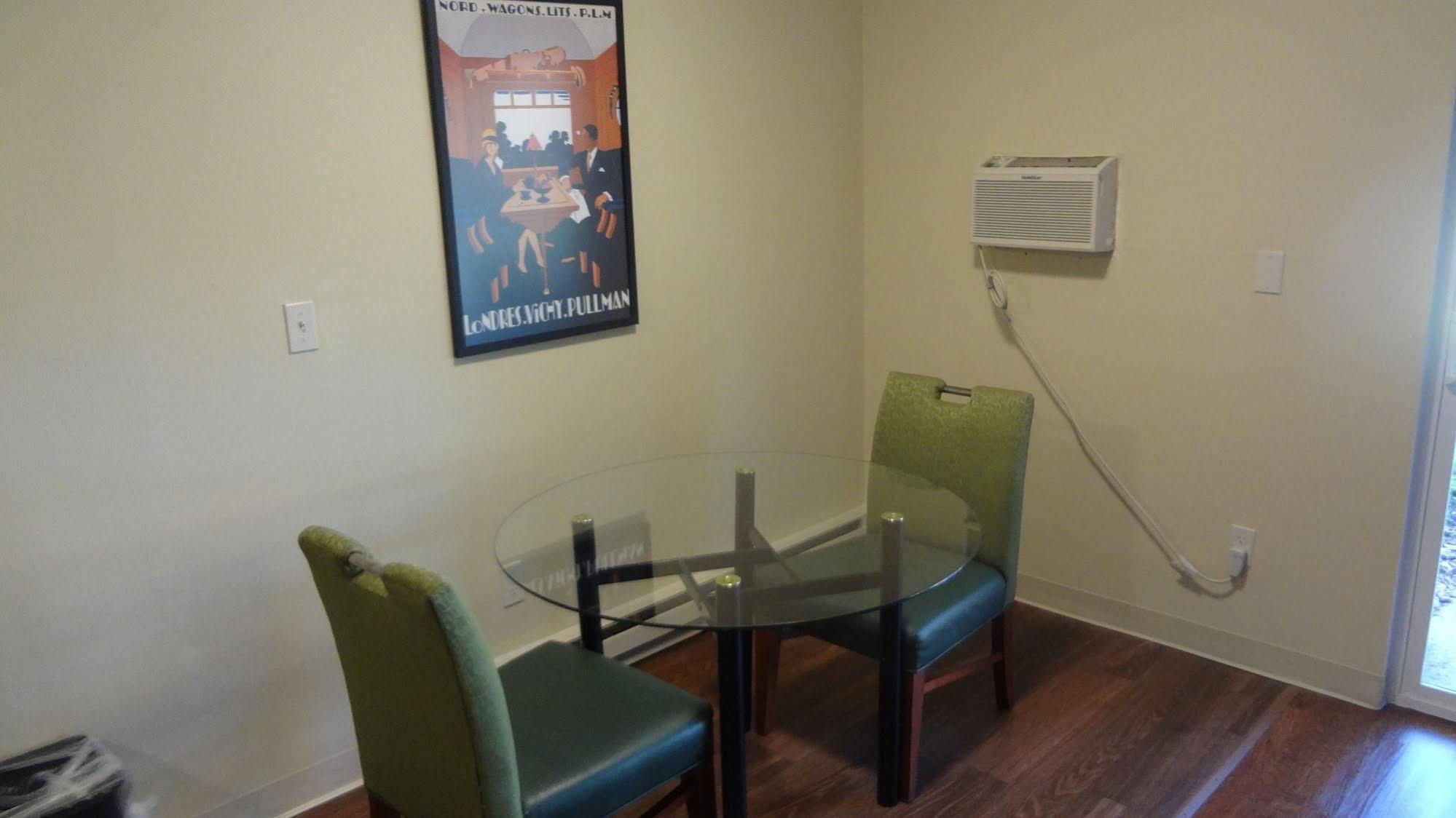 Sunrise Garden Suites Tukwila Esterno foto
